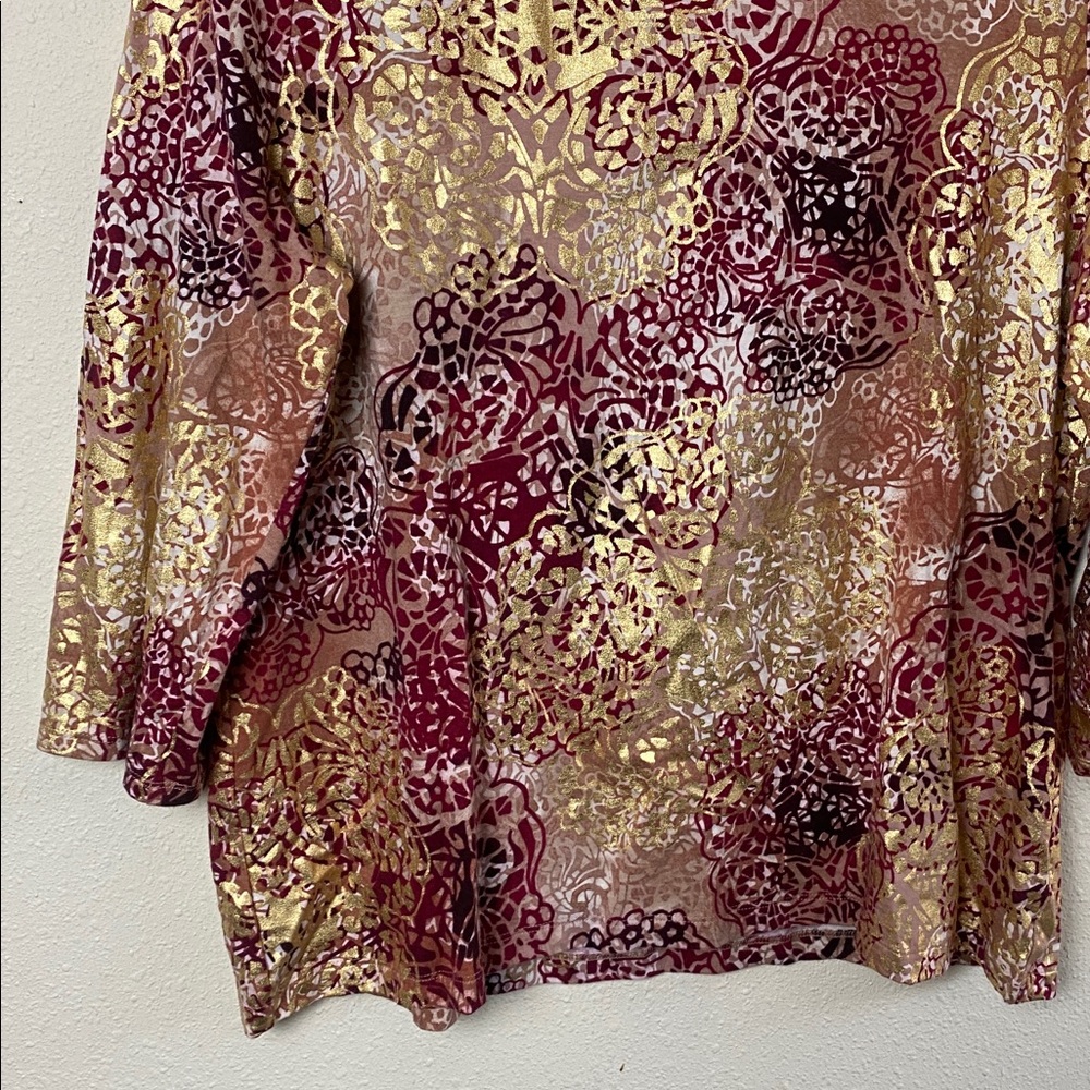 Chico's Zenergy Metallic Printed 3/4 Sleeve Blouse Top 2 (M/8) - Picture 3 of 6